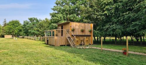 Dangeau Ski Chalet | Le Cabanon