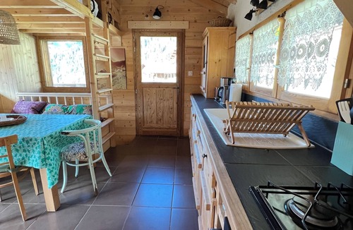 Les Lindarets Ski Chalet | "Le Cabri", Chalet on the slopes