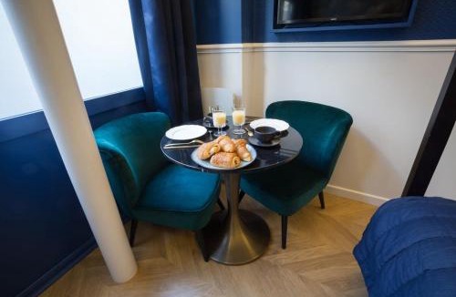 Quartier de l'Ecole-Militaire Apartment | Le Café des Invalides