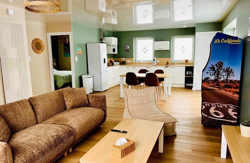 Neuf-Mesnil Apartment | Le California