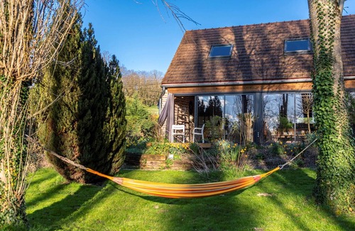 Lindry Apartment | Le Calme Complet - Absolute peace and quiet