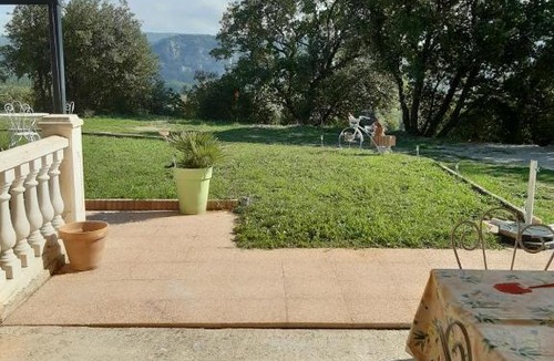 Viviers Apartment | LE CALME