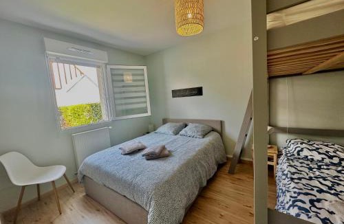 Courseulles-sur-Mer Apartment | Le Calme Marin avec jardin à 150m de la plage