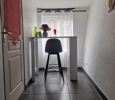 Saint-Vincent-d'Olargues Bed & Breakfast | Le camélia de la mazarié