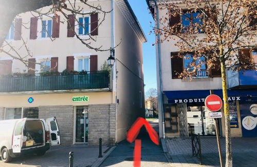 Tallard Apartment | Le camélia