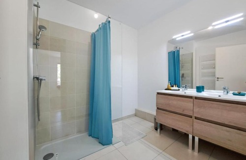 Estanove Apartment | Le Campourcy YourHostHelper