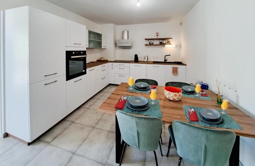 Estanove Apartment | Le Campourcy YourHostHelper