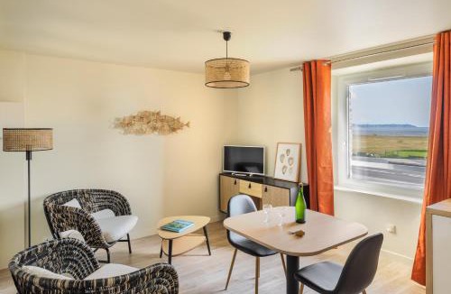 Saint-Benoit-des-Ondes Apartment | Le Cancaven - Côté Mer - Très belle vue mer