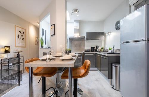 Castres Apartment | Le Canopé - Duplex Confort, Hypercentre, 2 Salles d'eau