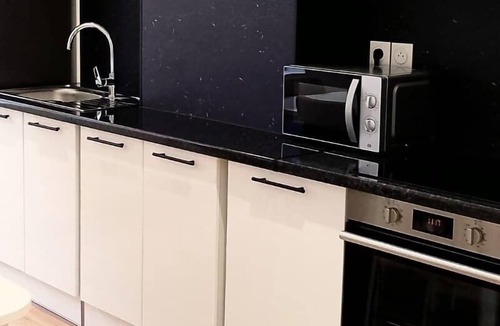 Lens Apartment | Le Cantin, 4 pers, wifi, Courette, Bollaert