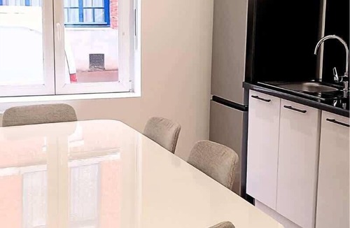 Lens Apartment | Le Cantin, 4 pers, wifi, Courette, Bollaert