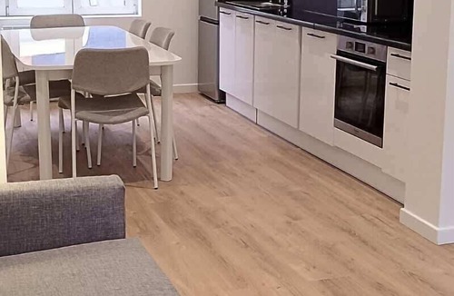 Lens Apartment | Le Cantin, 4 pers, wifi, Courette, Bollaert