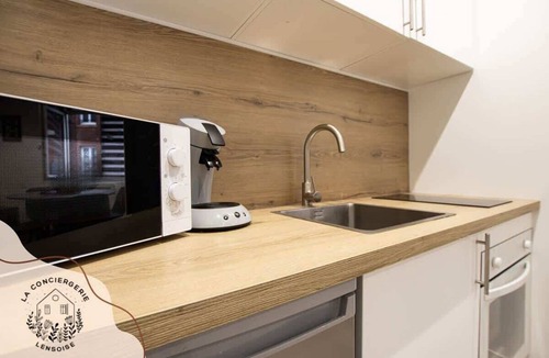 Lens Apartment | Le cantin-porain, wifi, centre ville, 2pers