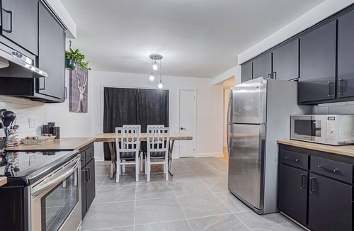 Pont-Viau Apartment | Le Cardinal Moderne-Wi-Fi rapide. Family-sized all included!