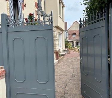 Luisant Apartment | Le Carré Courtois