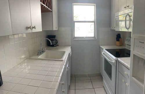 Sunny Isles Beach Condo | Le Cartier 207 STR-02440