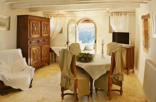 Aigueze Apartment | Le Castélas