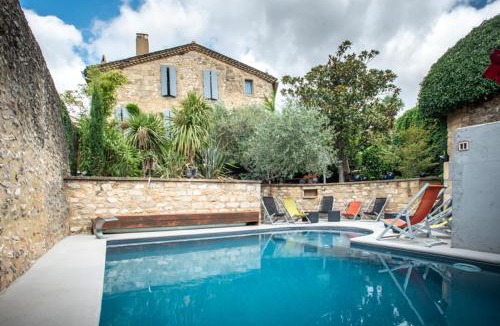 Collias Hotel | Le Castellas Hotel & SPA - PONT DU GARD - UZES