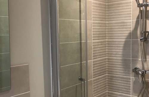 Arenes Romaines - Saint-Martin-du-Touch Apartment | Le Catalan - Studio climatisé avec parking privé
