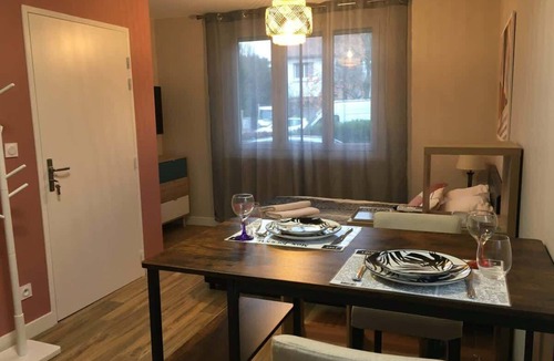 Arenes Romaines - Saint-Martin-du-Touch Apartment | Le Catalan - Studio Cosy, climatisé avec Parking