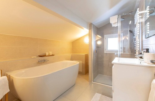 Lathuile Bed & Breakfast | Le Catarina