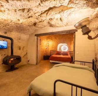 Montrichard House | Le Cavernacle