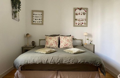 Montaigu House | Le Celadon