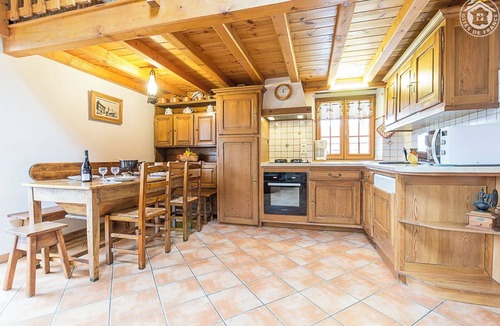 Chindrieux House | LE CELLIER DES CARABINS