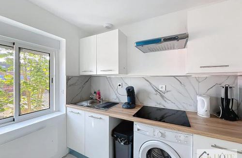 Saint-Pol-sur-Mer Apartment | Le Central - Appartement au 1er étage