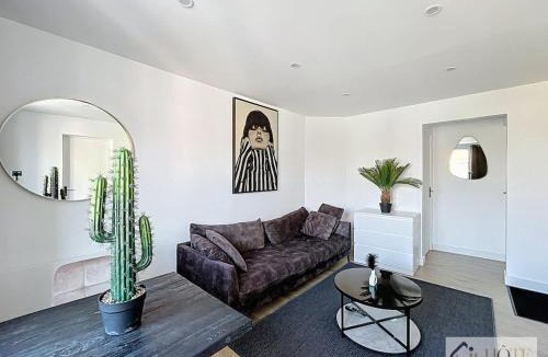 Saint-Pol-sur-Mer Apartment | Le Central - Appartement au 1er étage