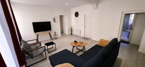 Villeneuve-sur-Yonne Apartment | Le Central