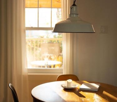 Lac-Megantic Apartment | Le Central par Maison Dudley