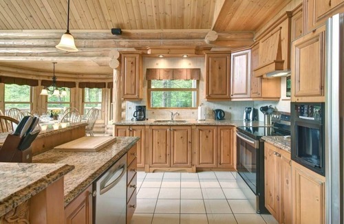 Fiddler Lake Resort Ski Chalet | Le Cerf 40 - Enjoy Nature, Resort & Pool