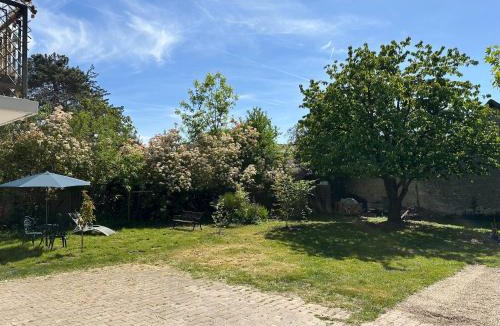 Giverny Bed & Breakfast | Le Cerisier