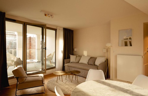 Old Lille Apartment | Le Cerisier