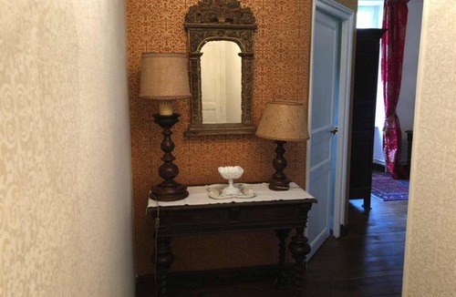 Saint-Leger-des-Pres Bed & Breakfast | Le Château de la Croix Chemin