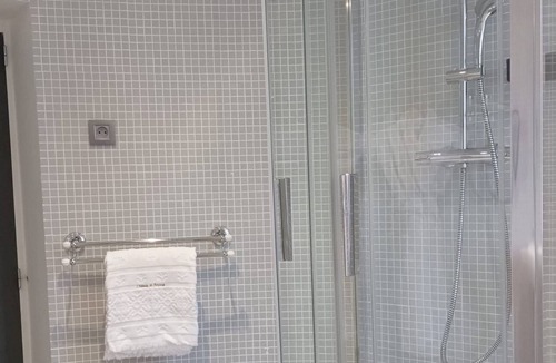 Bernesq Bed & Breakfast | Le Château de Bernesq