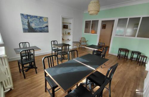 Etel Hostel | Le Château de la Garenne