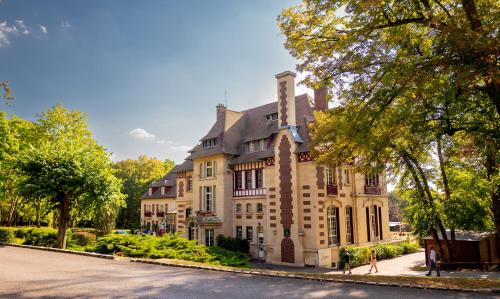 Gouvieux Hotel | Le Château de la Tour
