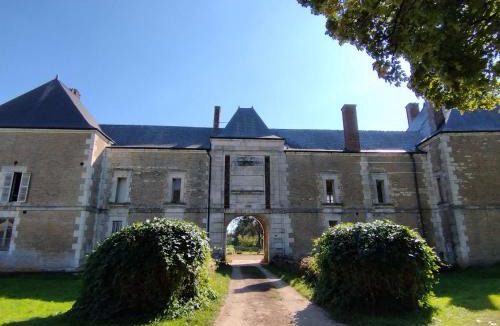 Touligny Apartment | Le Château de Manon