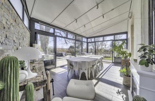 Palleau House | Le Château de Palleau