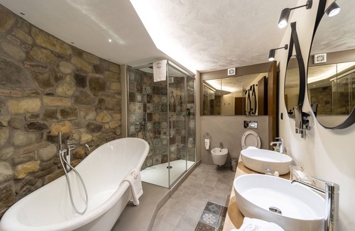 La Martre Hotel | Le Château de Taulane