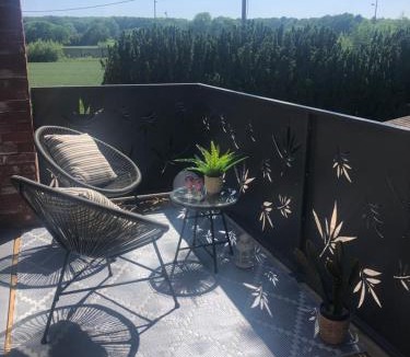 Hersin-Coupigny Apartment | Le Château de Toile - Gîte du châtaignier
