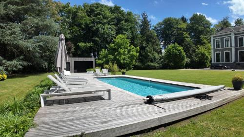 Hersin-Coupigny Apartment | Le Château de Toile, Gîtes et Suite Privée avec Spa et Sauna