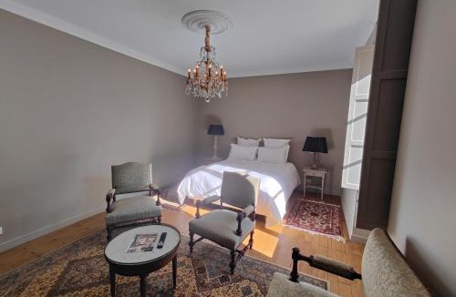 Le Subdray Apartment | Le Château du Sollier - Charme calme et confort climatisation à 5mn du peage