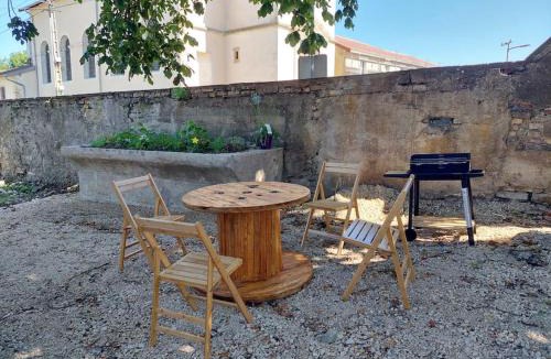 Gironcourt-sur-Vraine Villa | Le château d'Aude