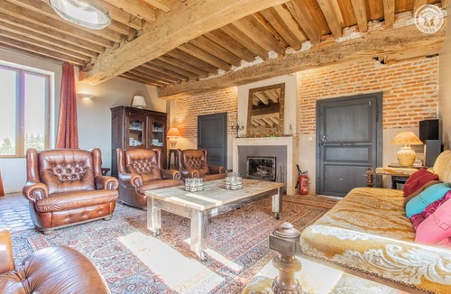 Pourlans House | Le Château - Pourlans