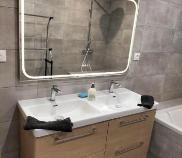 Saint-Benoit-la-Foret House | Le Châtelier