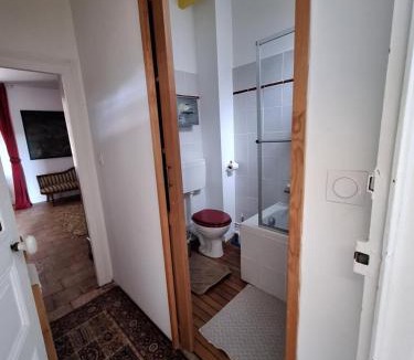 Tuffe House | Le Chêne Doré