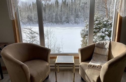 Saint-David-de-Falardeau Ski Chalet | Le Chalet Bleu, aux Pieds des Monts-valin